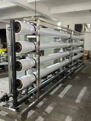 Giá tốt. 500-1000M3/Ngày Hệ thống RO nước muối với điều khiển PLC và khử trùng UV trực tuyến