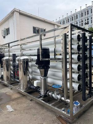 Giá tốt. Hệ thống RO công nghiệp được điều khiển bởi Siemens S7 PLC để lọc nước tối ưu trực tuyến