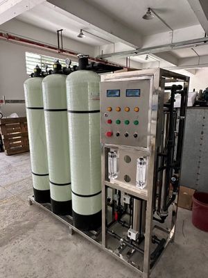Giá tốt. 1000 lít mỗi giờ Hệ thống RO thương mại Máy nước di động 220V / 380V trực tuyến