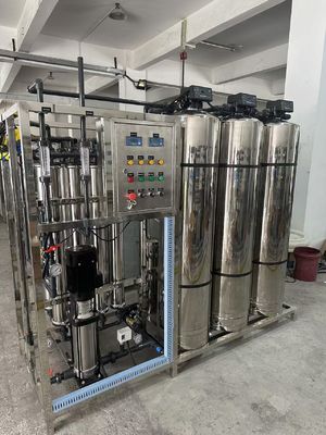 Giá tốt. 380V / 50Hz Cung cấp điện Hệ thống RO thương mại hoàn hảo cho nước thành phố hoặc giếng trực tuyến